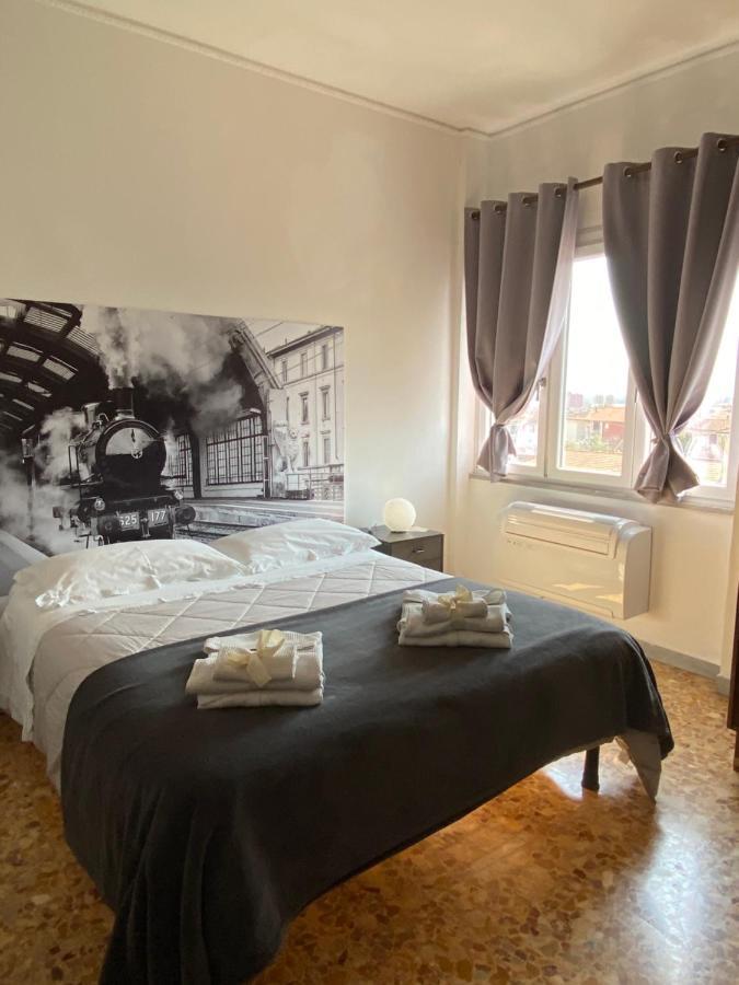B&B Del Viaggiatore Sarzana Exterior foto