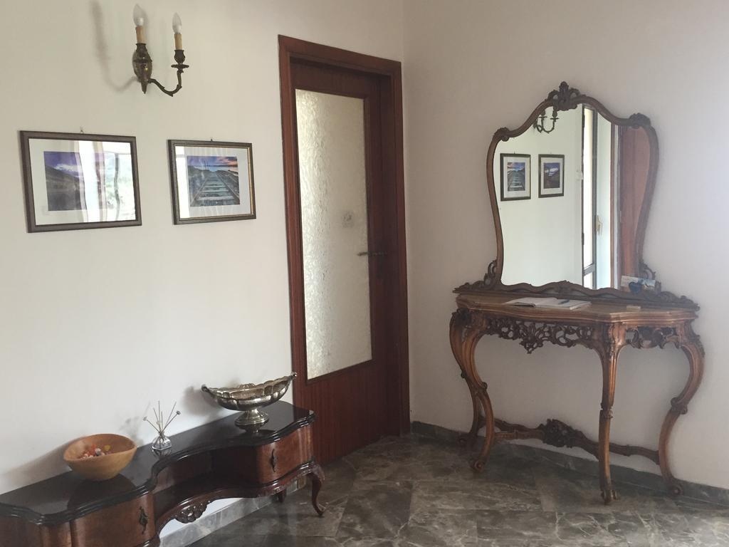 B&B Del Viaggiatore Sarzana Exterior foto