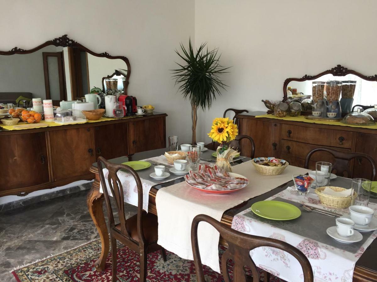 B&B Del Viaggiatore Sarzana Exterior foto